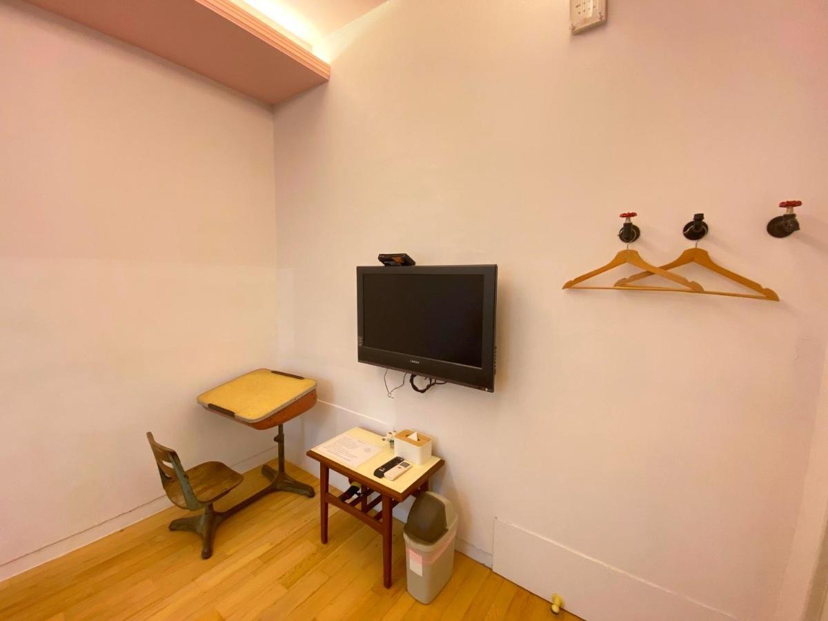 Tainan Macarthur Homestay Екстер'єр фото