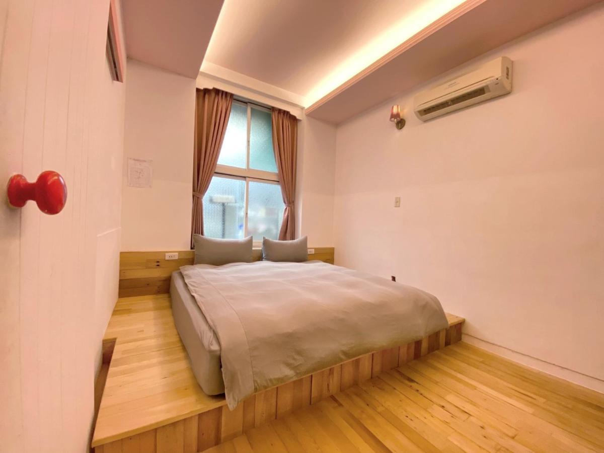 Tainan Macarthur Homestay Екстер'єр фото